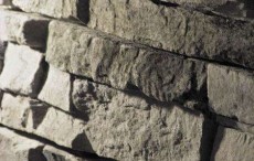 Облицовка и отделка стен искусственным камнем