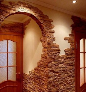 Правила оформления стен в прихожей декоративным камнем